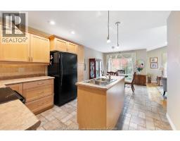 Kitchen - 6085 Natalie Court, Lasalle, ON N9H2P5 Photo 9