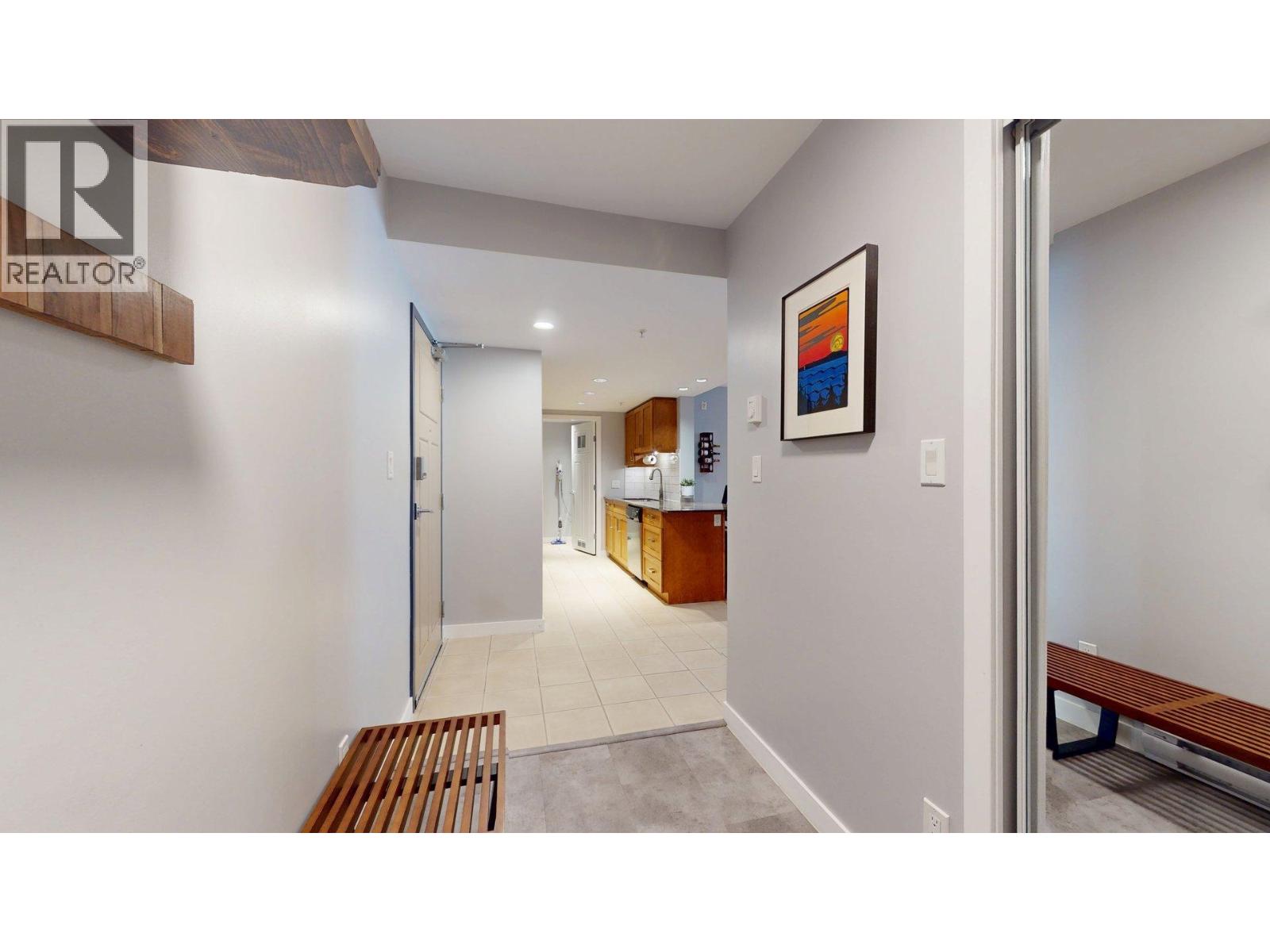 213 1212 MAIN STREET, Squamish