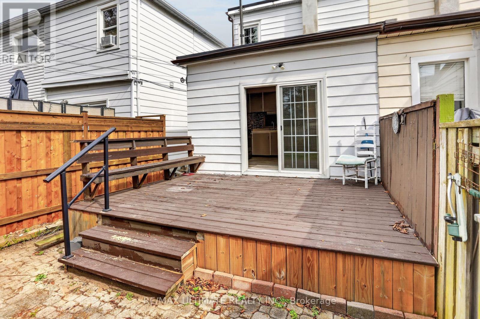 12 ELDON AVENUE - 36