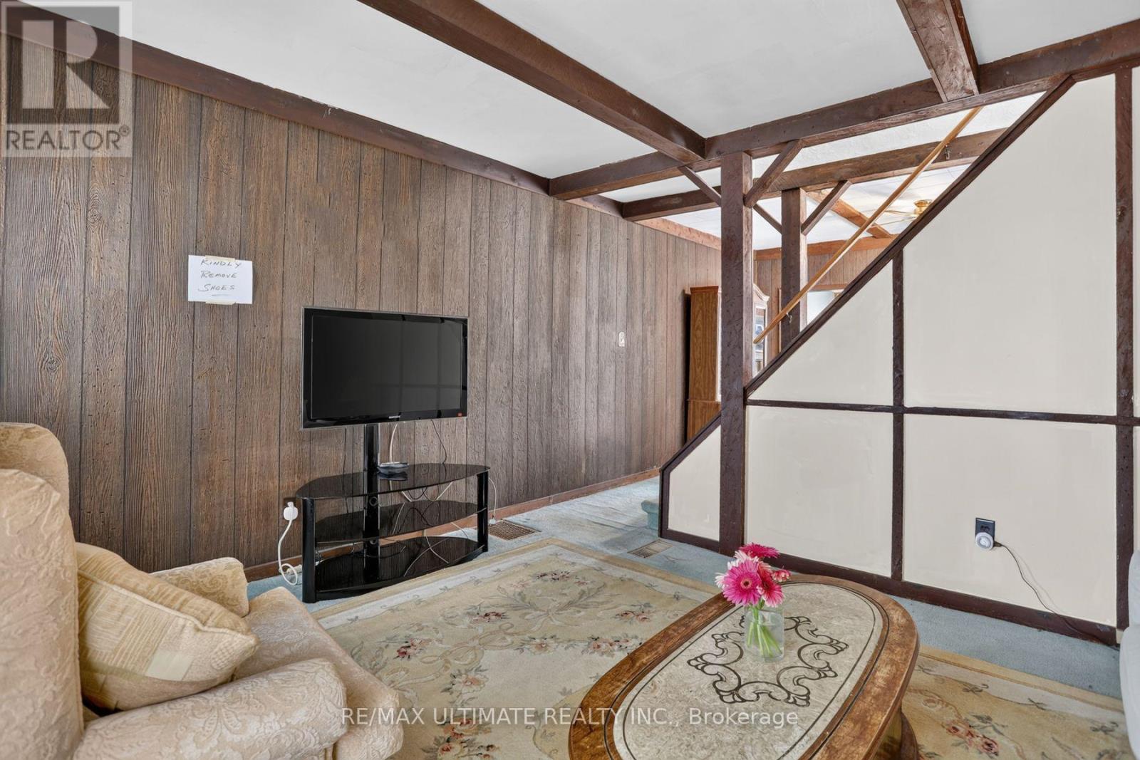 12 ELDON AVENUE - 8