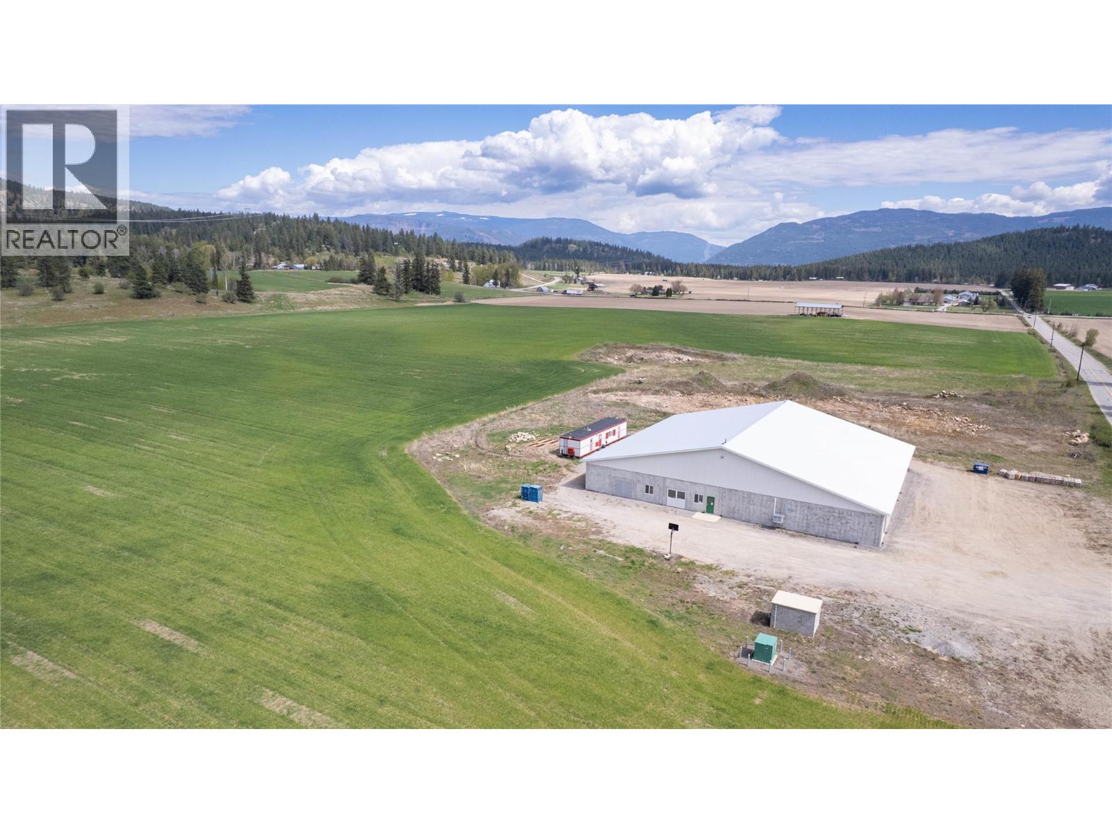3922 Hullcar Road - 70