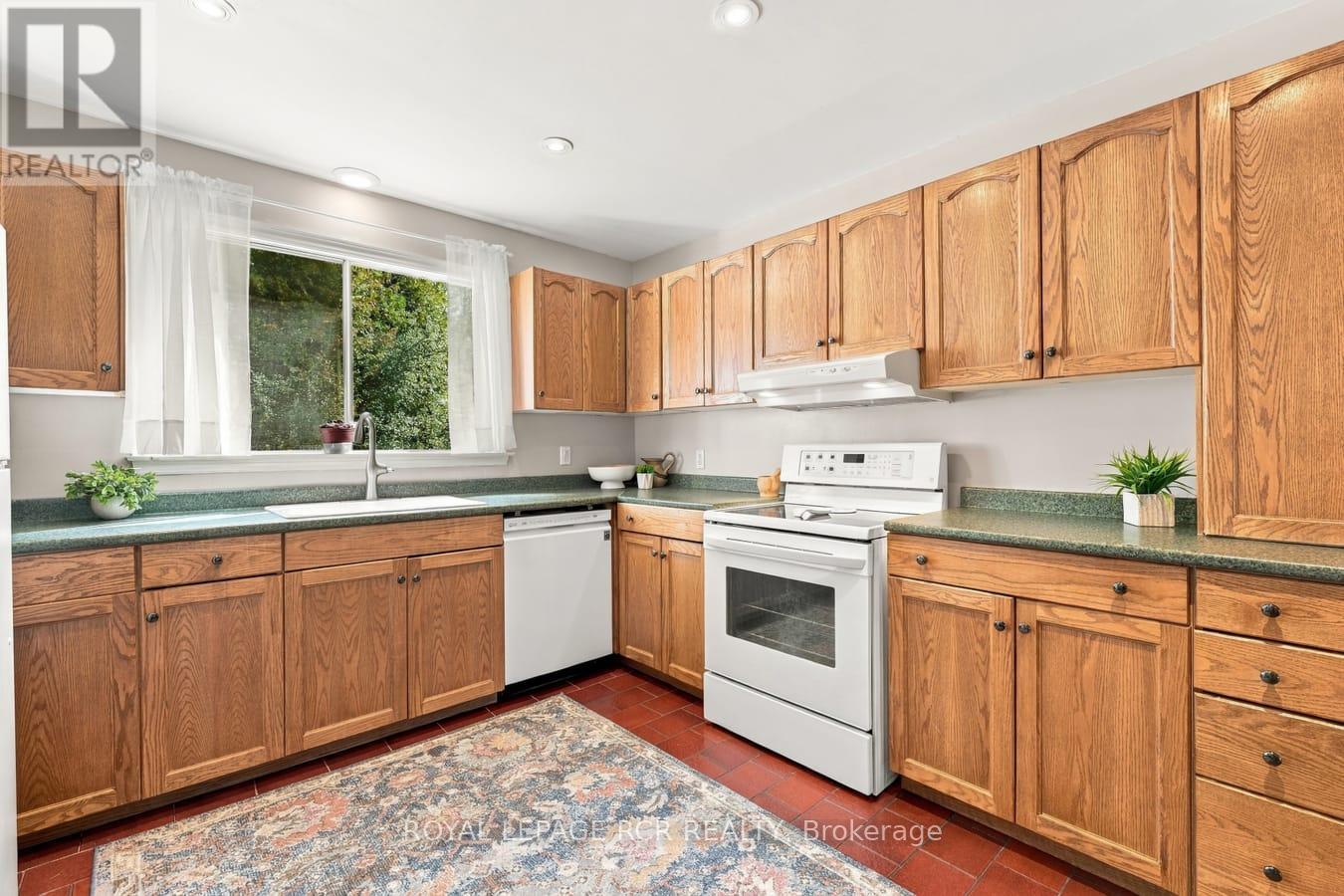 22541 KENNEDY ROAD - 16