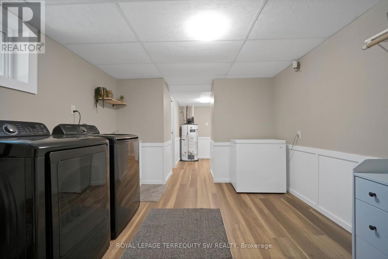 2249 WILLARD AVENUE - Image 47
