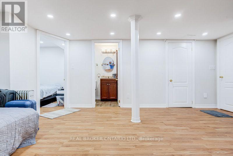 60 Whitefaulds Road — photo 37