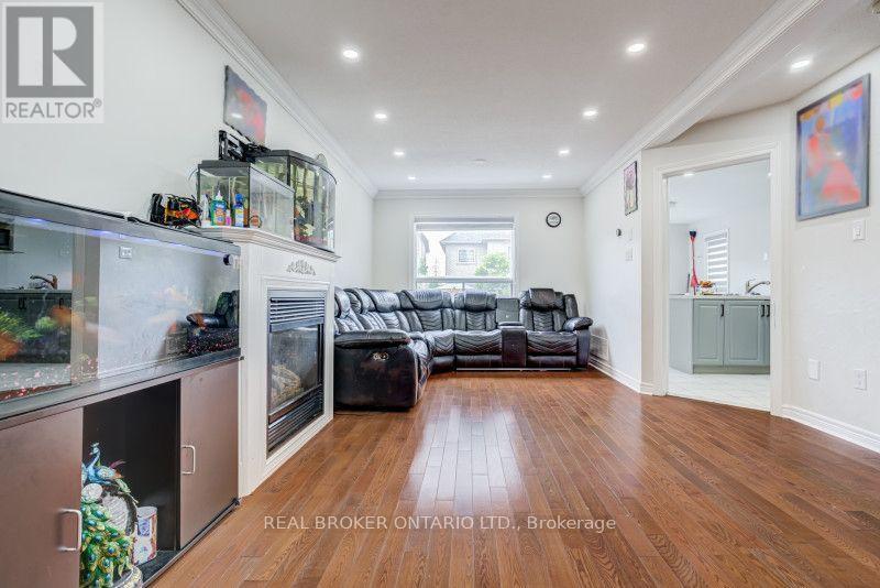60 WHITEFAULDS ROAD, Vaughan (Maple) — photo 8