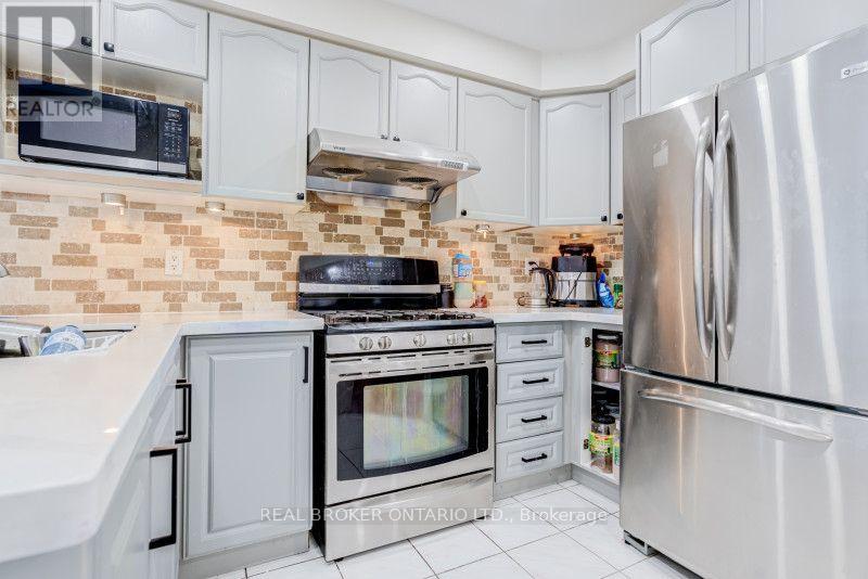 60 WHITEFAULDS ROAD, Vaughan (Maple) — photo 9