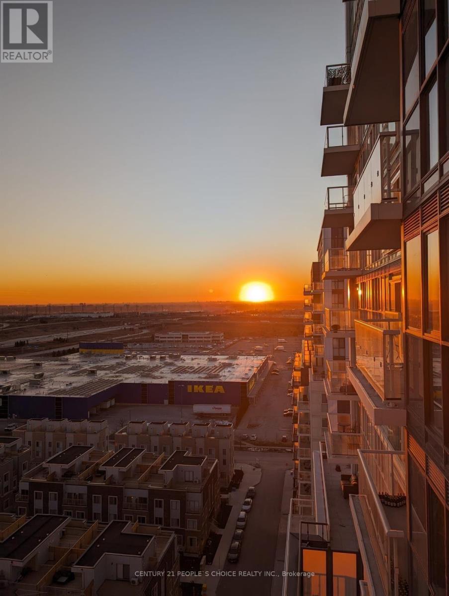 1706 - 38 HONEYCRISP CRESCENT, Vaughan (Vaughan Corporate Centre)