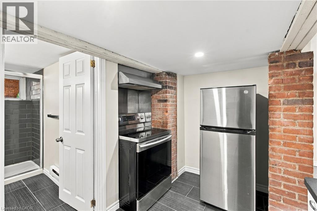100 BALSAM Avenue S, Hamilton — photo 9