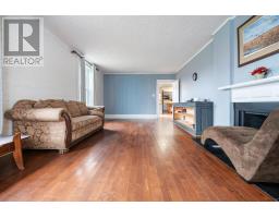 Den - 230 Victoria Street E, Amherst, NS B4H1Y9 Photo 13