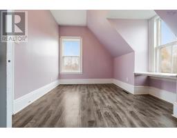 230 Victoria Street E, Amherst, NS B4H1Y9 Photo 25
