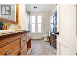 230 Victoria Street E, Amherst, NS B4H1Y9 Photo 33