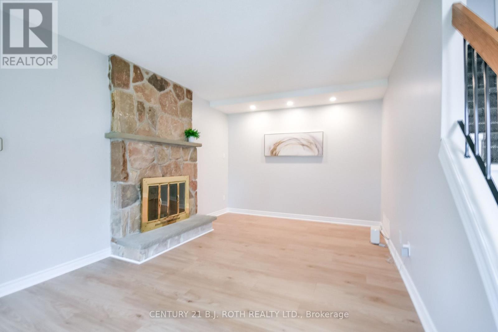 77 PEPLER PLACE, Barrie (Sunnidale) — photo 5