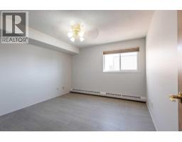 307, 3090 15 Avenue Se, Medicine Hat, AB T1B3Z3 Photo 24