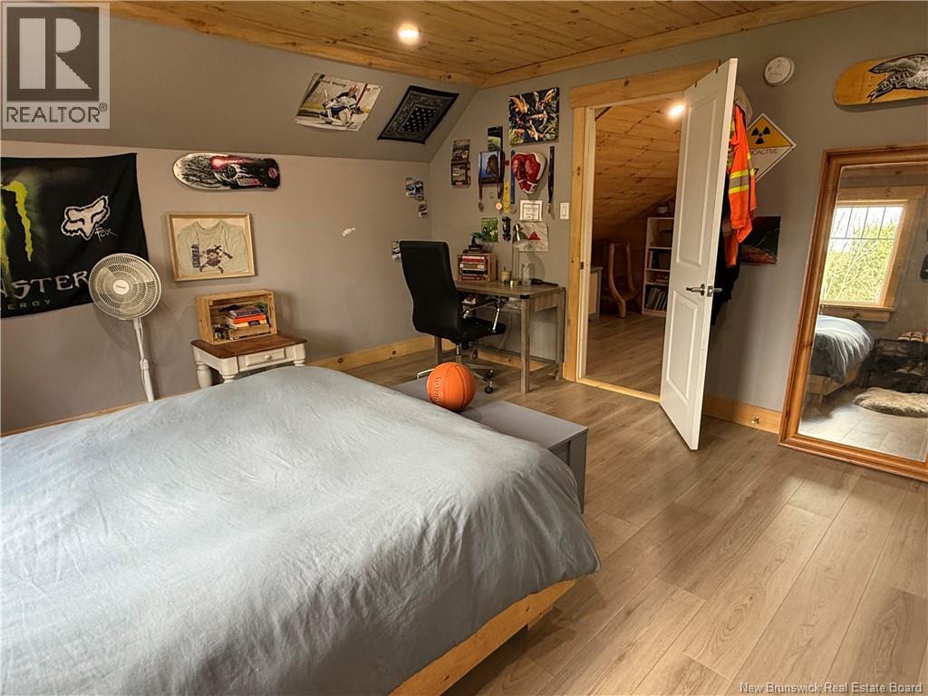1689 Kintore Road - Image 34