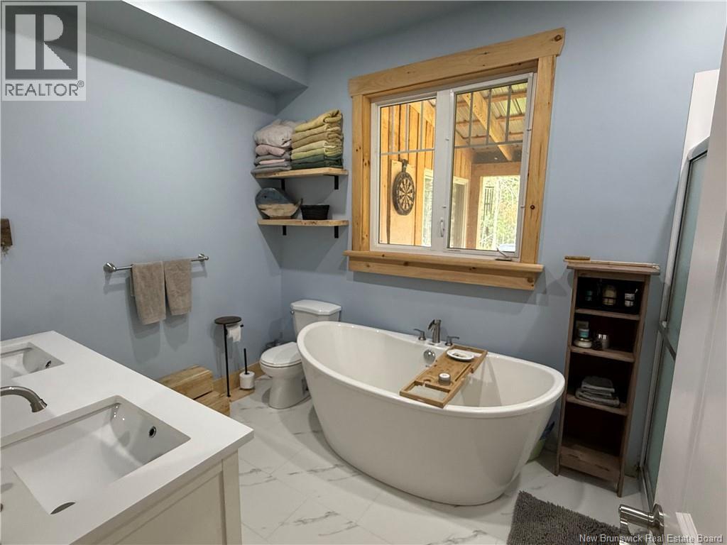 1689 Kintore Road - 13