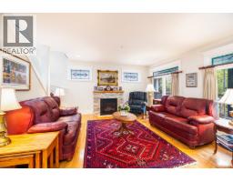 4337 W 15th Avenue, Vancouver, BC V6R3A9 Photo 6