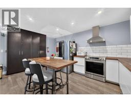 52 Dorchester Street, photo 20