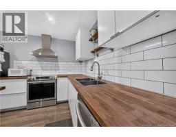 52 Dorchester Street, photo 21