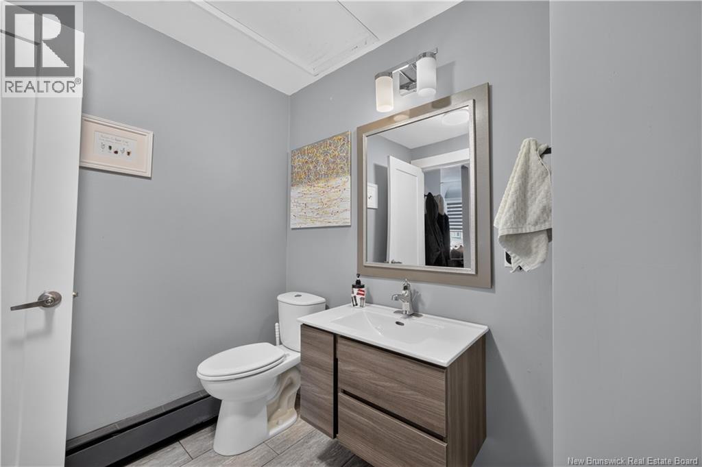52 Dorchester Street - 26