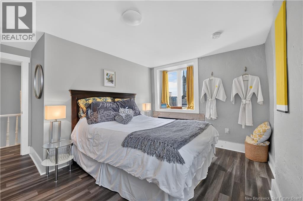 52 Dorchester Street - 33