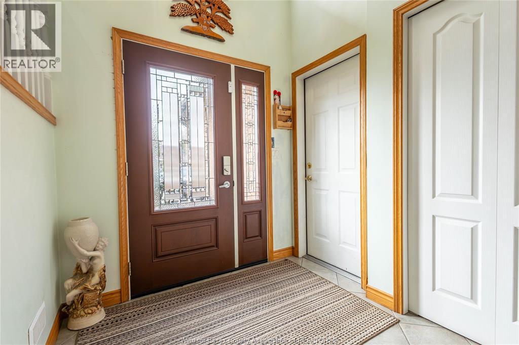 35 SANDY LAKE, Leamington — photo 6