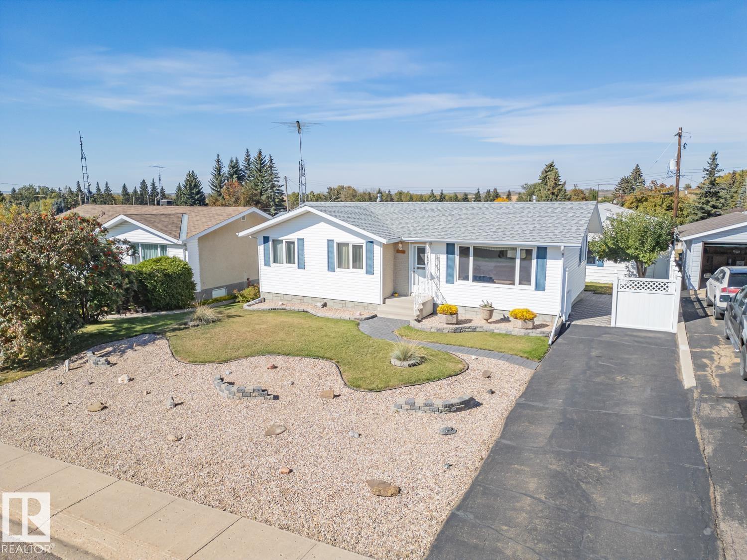5320 54 ST - 36
