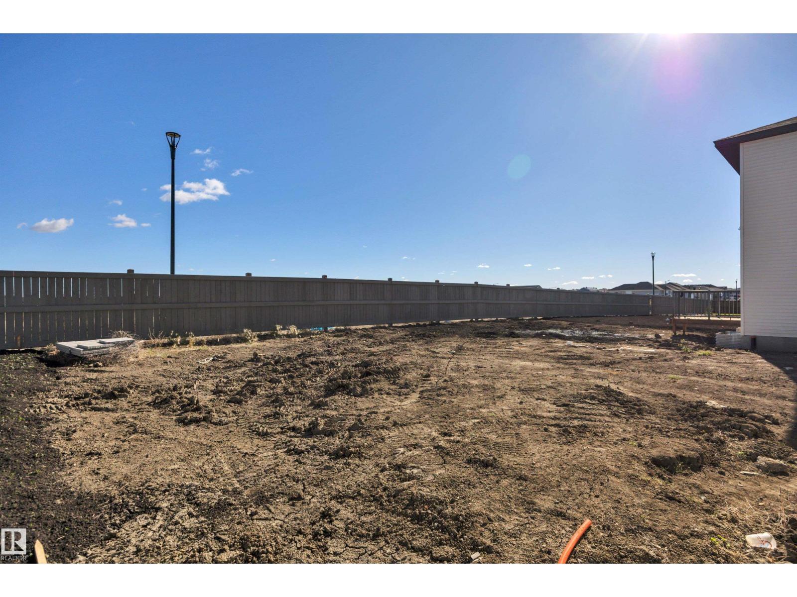 18015 73 ST NW - 46