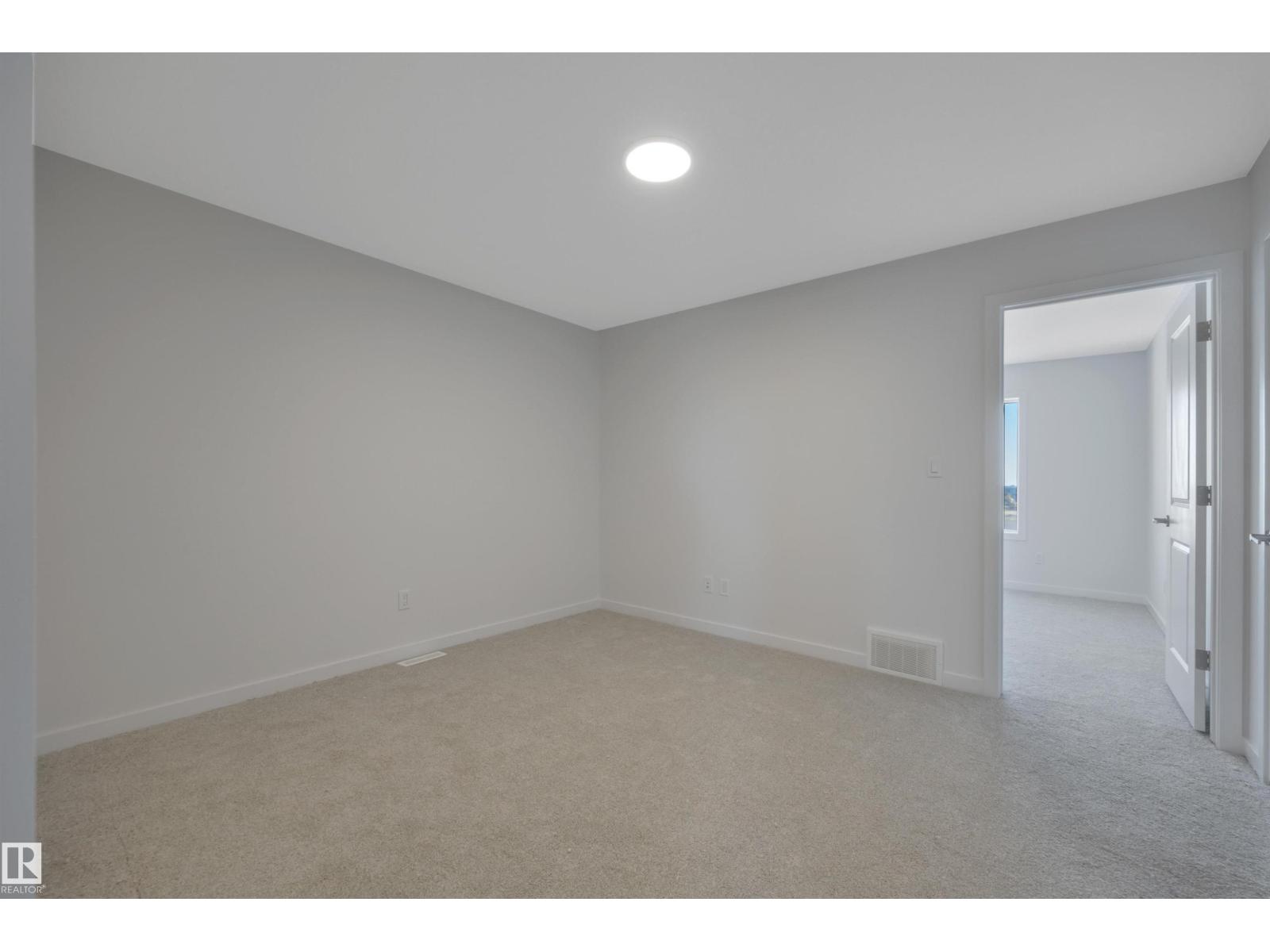 18015 73 ST NW - 25