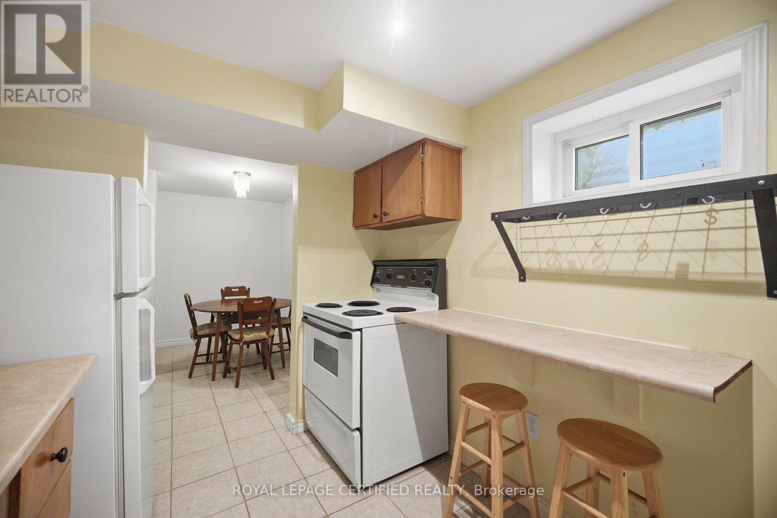 75 Cloverdale Drive, Brampton, ON photo 29