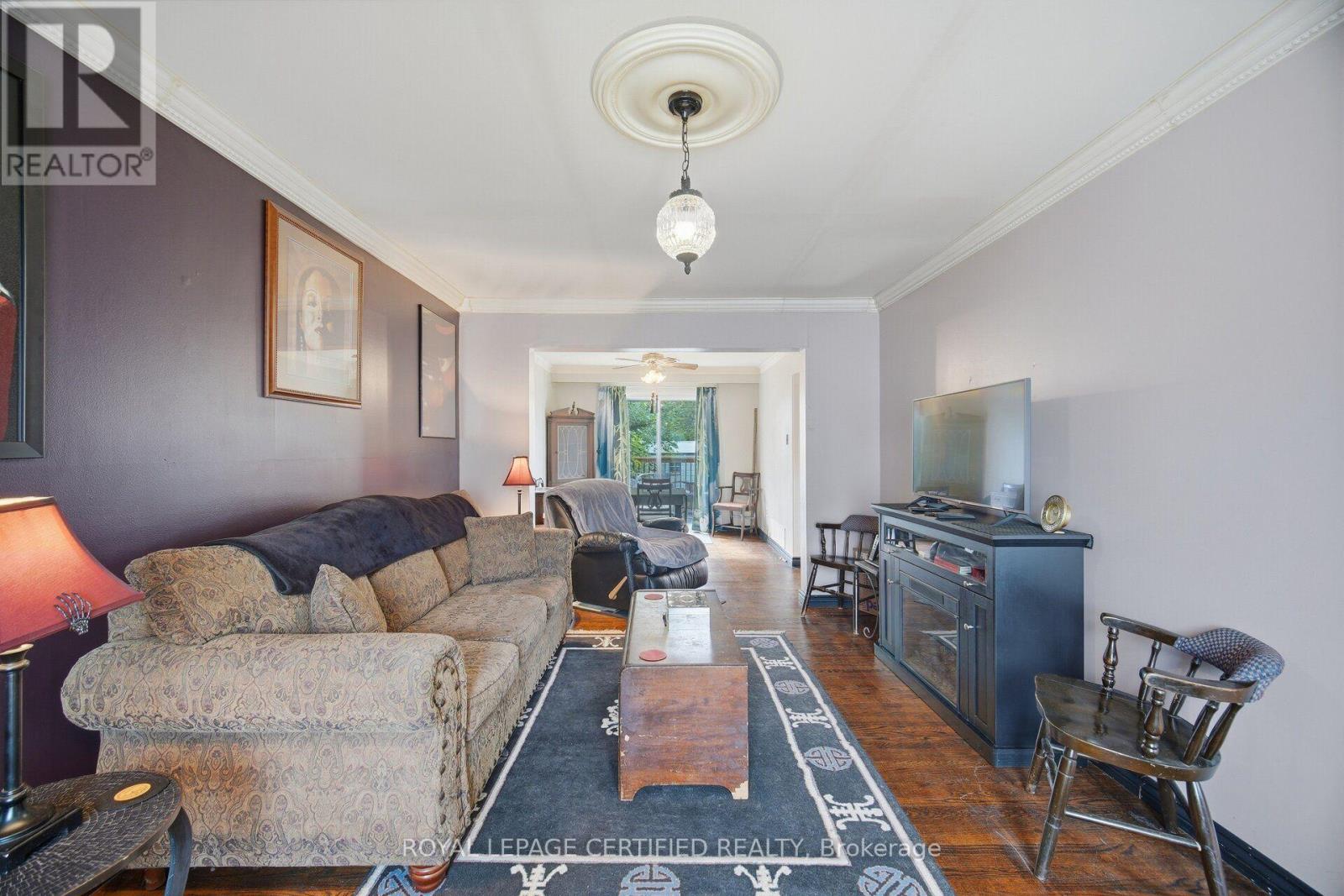 Photo of 75 CLOVERDALE DRIVE