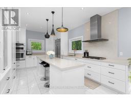 Bedroom 3 - 437 The Kingsway, Toronto, ON M9A3W1 Photo 13