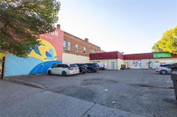 1126 Rosser Avenue, Brandon, MB R7A0L9 Photo 6