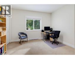 3919 Blenkinsop Rd, Saanich, BC V8P3P4 Photo 29
