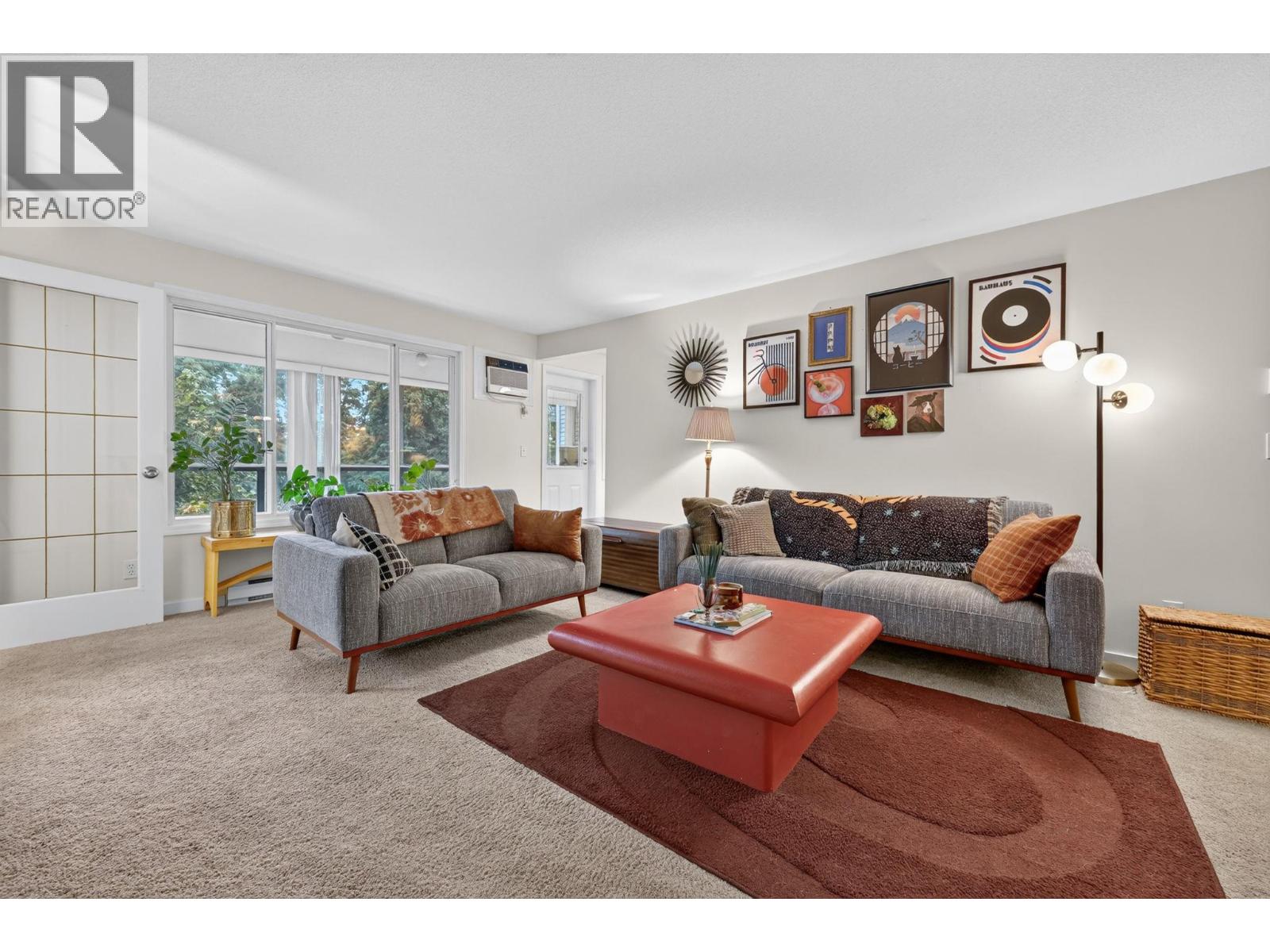 208 920 Glenwood Avenue, Kelowna