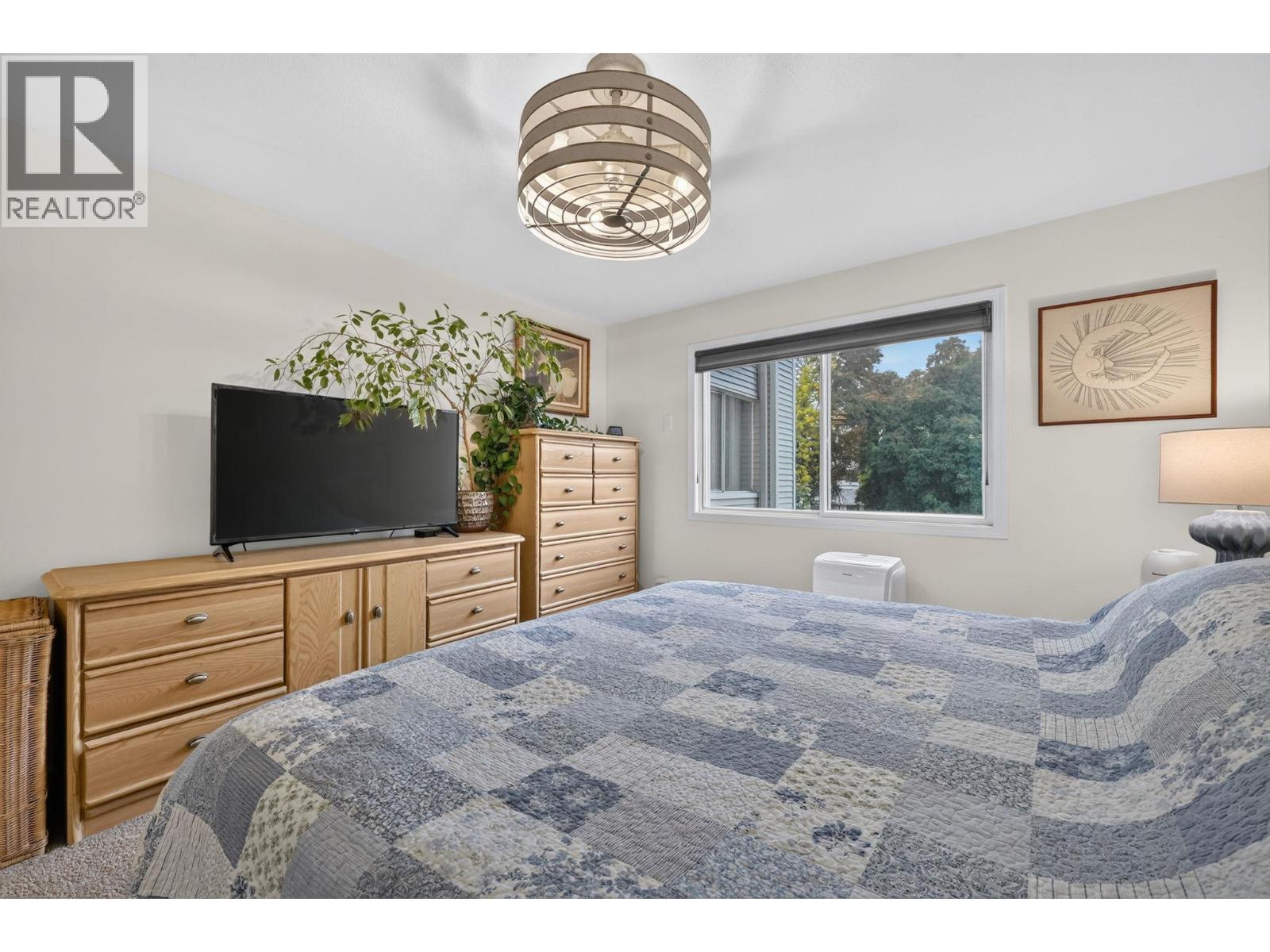 208 920 Glenwood Avenue, Kelowna