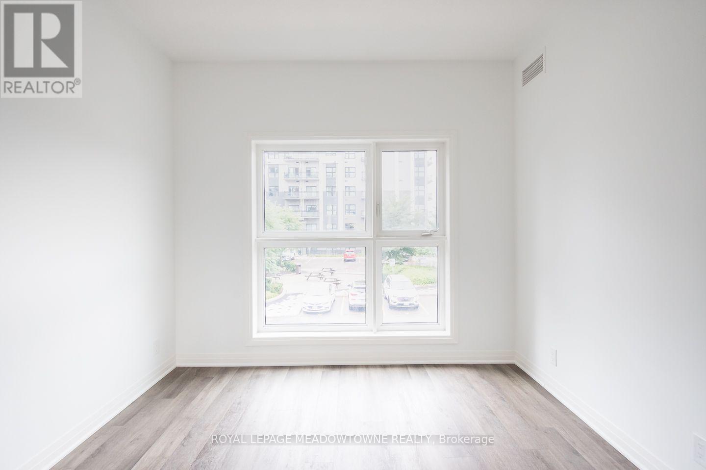 205- 102 Grovewood Common, Oakville, ON photo 23