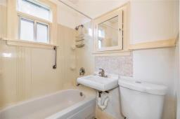 1067 Valour Road, Winnipeg, MB R3G3B9 Photo 13
