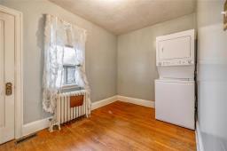 1067 Valour Road, Winnipeg, MB R3G3B9 Photo 12