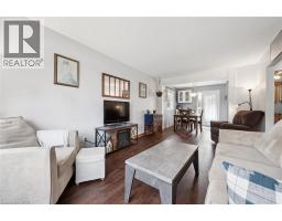 Living room - 121 Nathaniel Crescent, Kitchener, ON N2P1L3 Photo 9