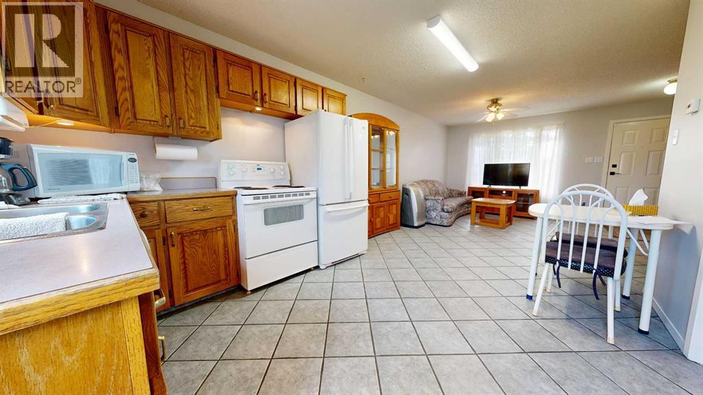 5117 45 Avenue - 6