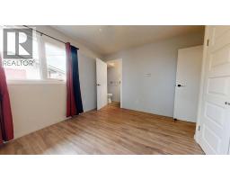 5117 45 Avenue, Taber, AB T1G1A8 Photo 13