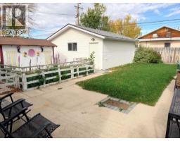 5117 45 Avenue, Taber, AB T1G1A8 Photo 17