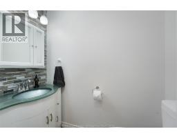 201 Concession 3 Unit# 1, Harrow, ON N0R1G0 Photo 13
