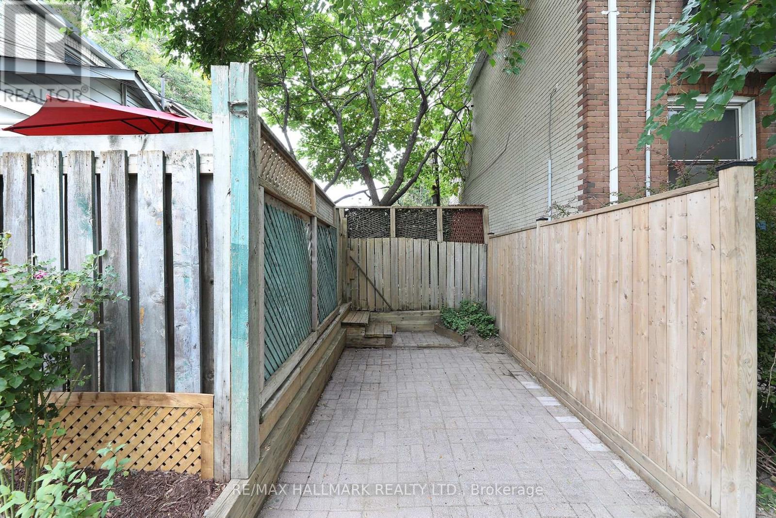 1 LOCKWOOD ROAD - Image 23