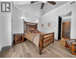 1015 11 Street SE - photo 17