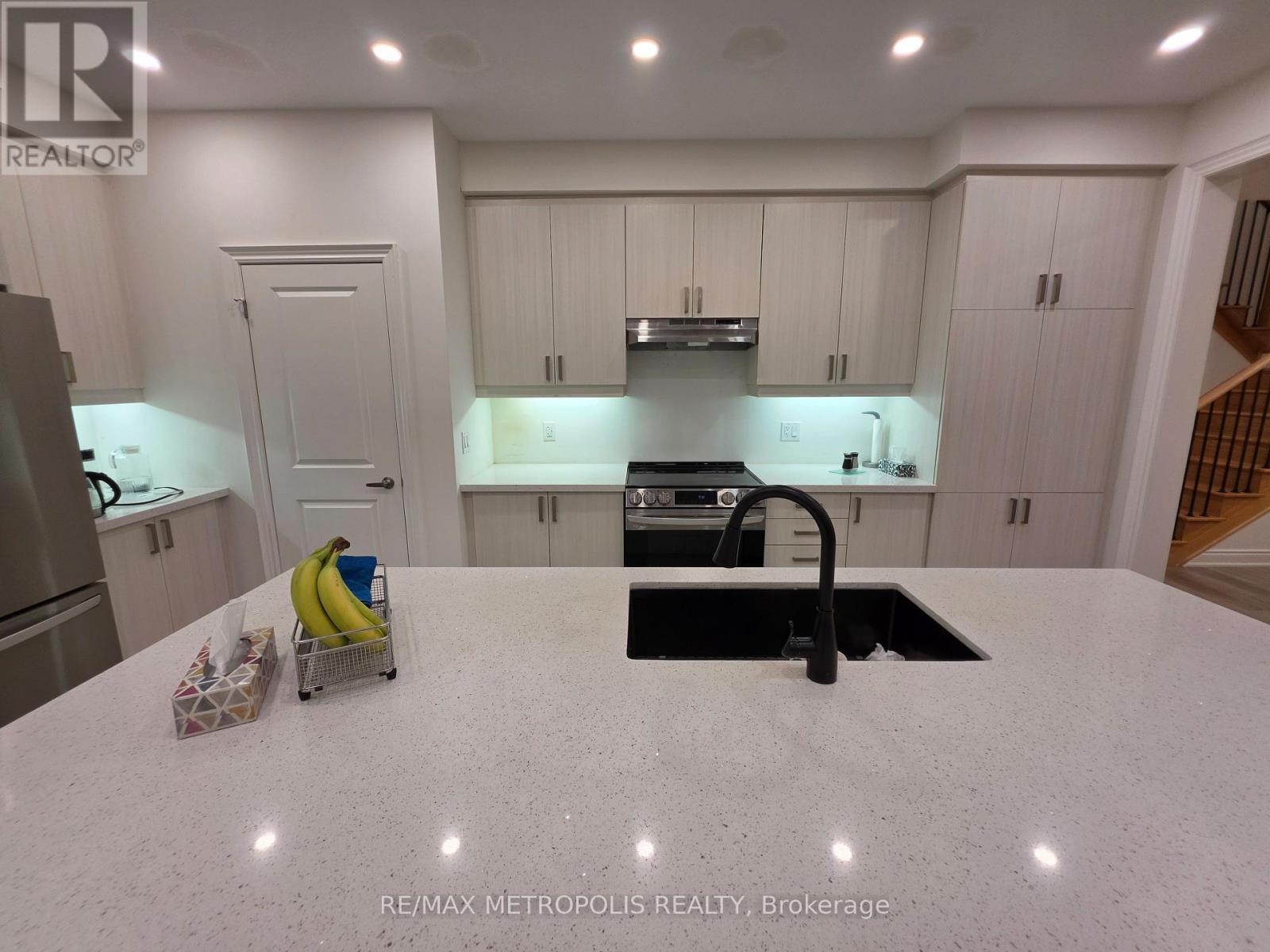 10 WRAGGS ROAD - Image 17
