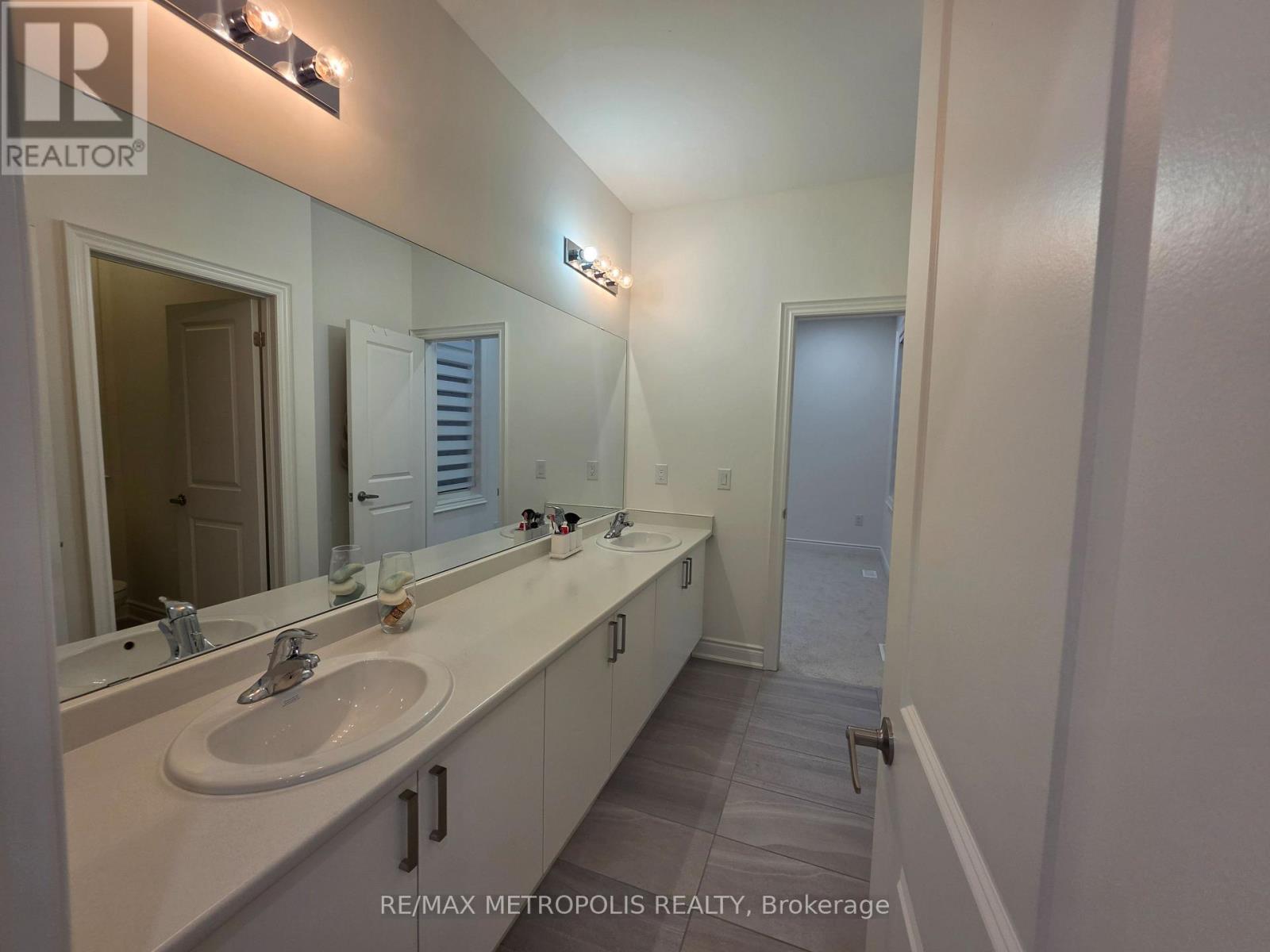10 WRAGGS ROAD - 43