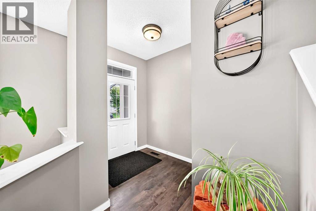 1046 New Brighton Park SE, Calgary, Alberta, T2Z0Y1 — thumbnail 4