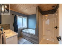 346 Hwy 97, Kaleden, BC V0H1K0 Photo 17