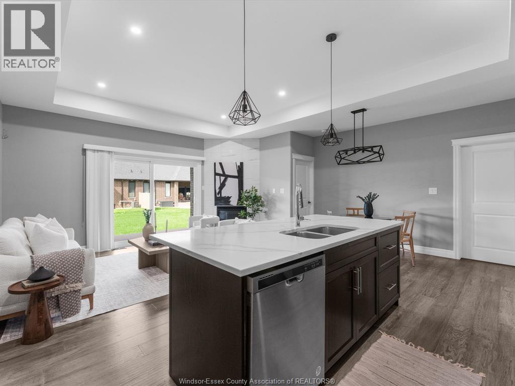 410 CASERTA CRESCENT - 13
